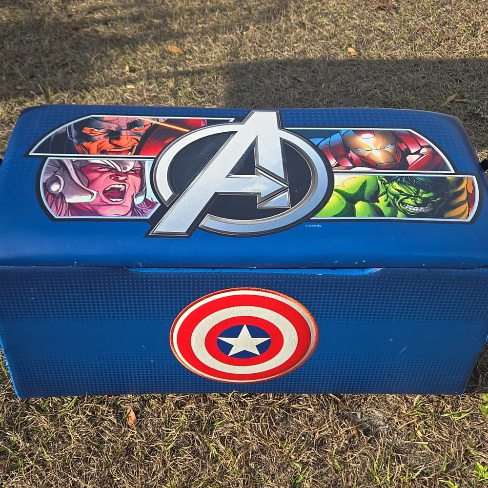 Marvel Blue Avengers Storage Bench - Picture 2 of 9